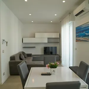 https://appartamenti-adria-a-100-m-dal-mare-con-wifi-e-parcheggio.emilia-romagnahotels.net